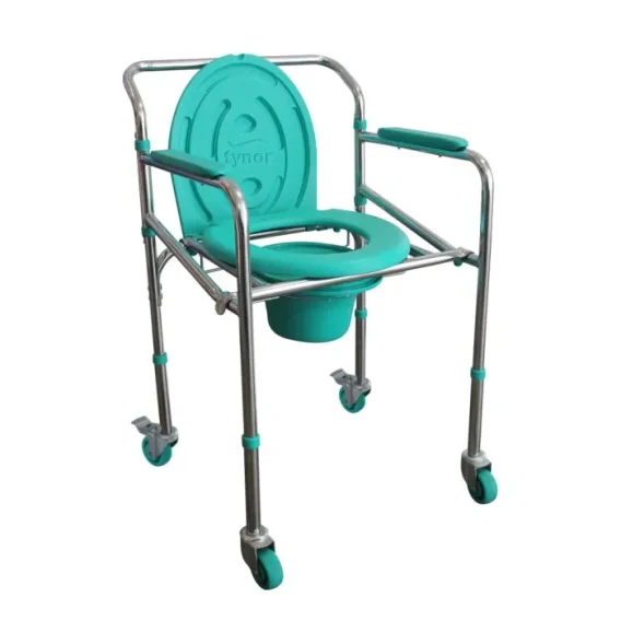Commod Chair with Wheels